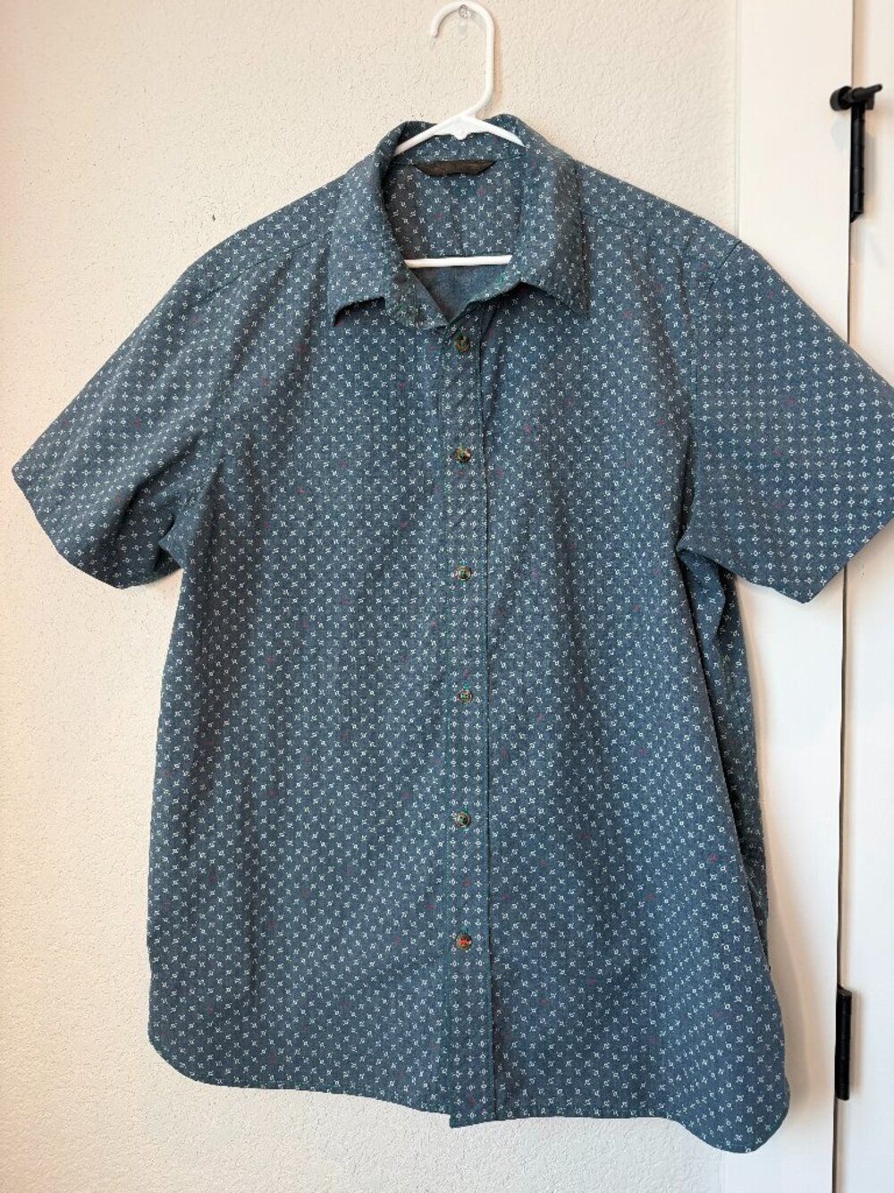 Men's North Face Blue Geometric Short Sleeve Button Front Shirt Size XL